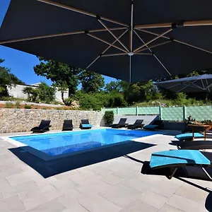 Bed & Breakfast Letorina And With Pool, Matulji